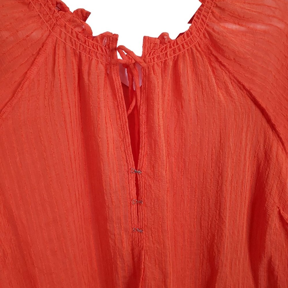 Torrid 4X Size 4 Blouse Peasant Textured Gauze Tiered Ruffle Keyhole Ribbon Tie - Picture 9 of 10